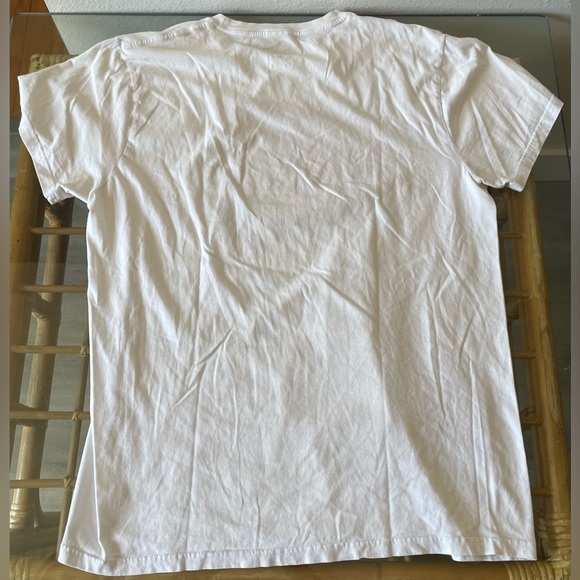 Multicolor Japanese vending machine graphic tee. - Picture 2 of 3